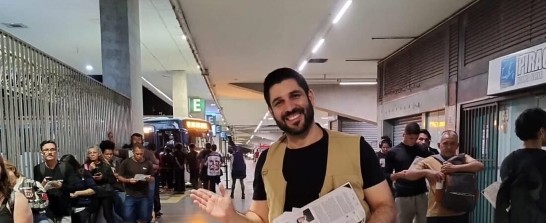 Às 00h01, Tiago 360 inicia campanha na Rodoviária, ao lado do povo