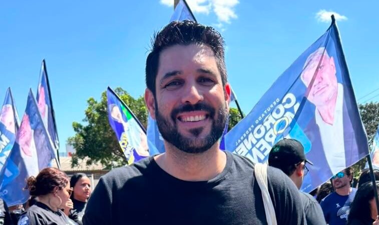 Tiago vai às ruas e reforça compromisso com contato direto com o eleitor